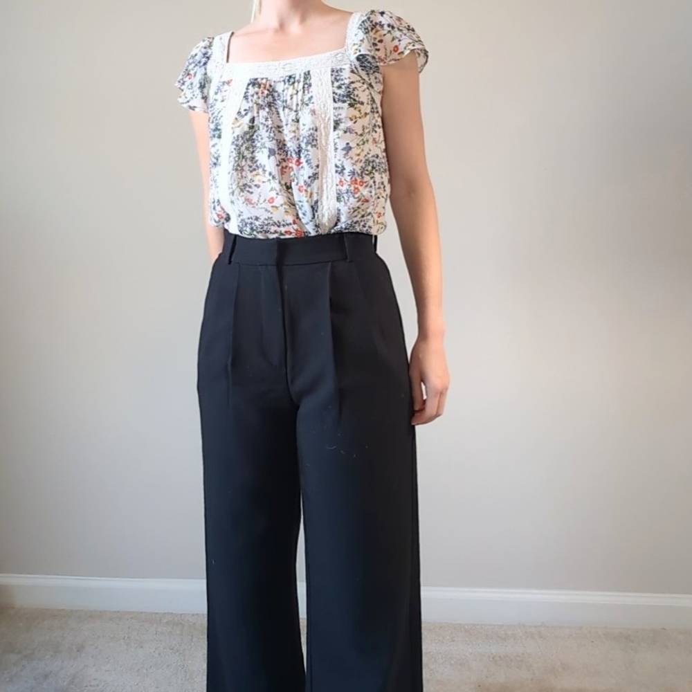 Hallhuber Floral Blouse Size EUR 36 (US Size Small or 4-6)